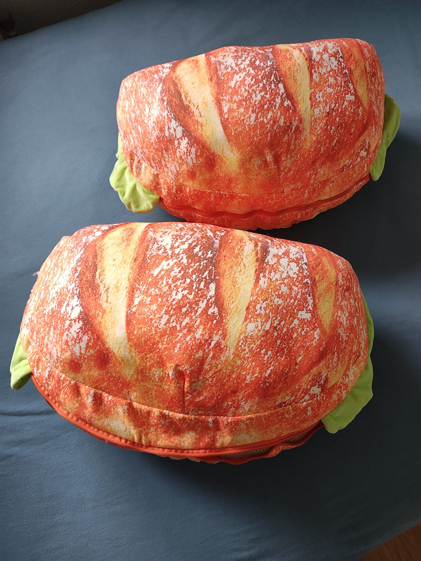 Sandwich kussen - Het broodje zitgemak - Van kussen naar krukje