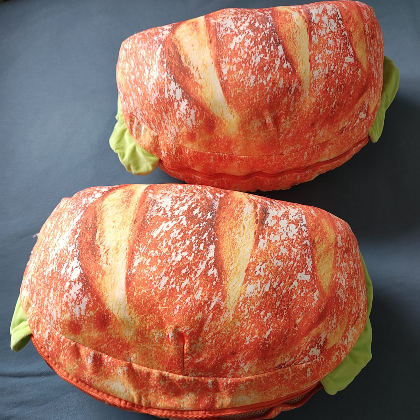 Sandwich kussen - Het broodje zitgemak - Van kussen naar krukje