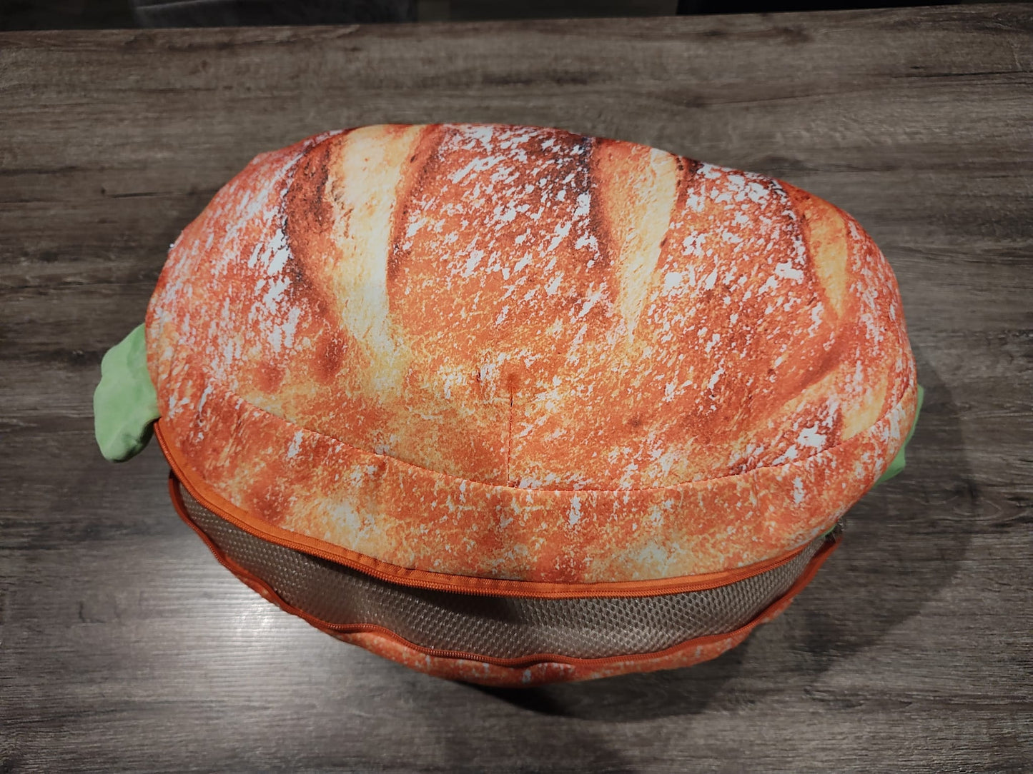 Sandwich kussen - Het broodje zitgemak - Van kussen naar krukje