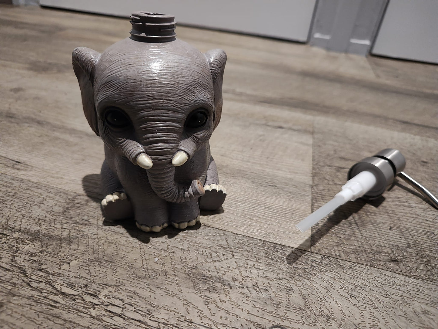 Olifantje Zeepdispenser - Super schattig - Cadeau topper