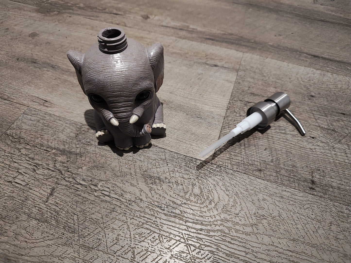 Olifantje Zeepdispenser - Super schattig - Cadeau topper