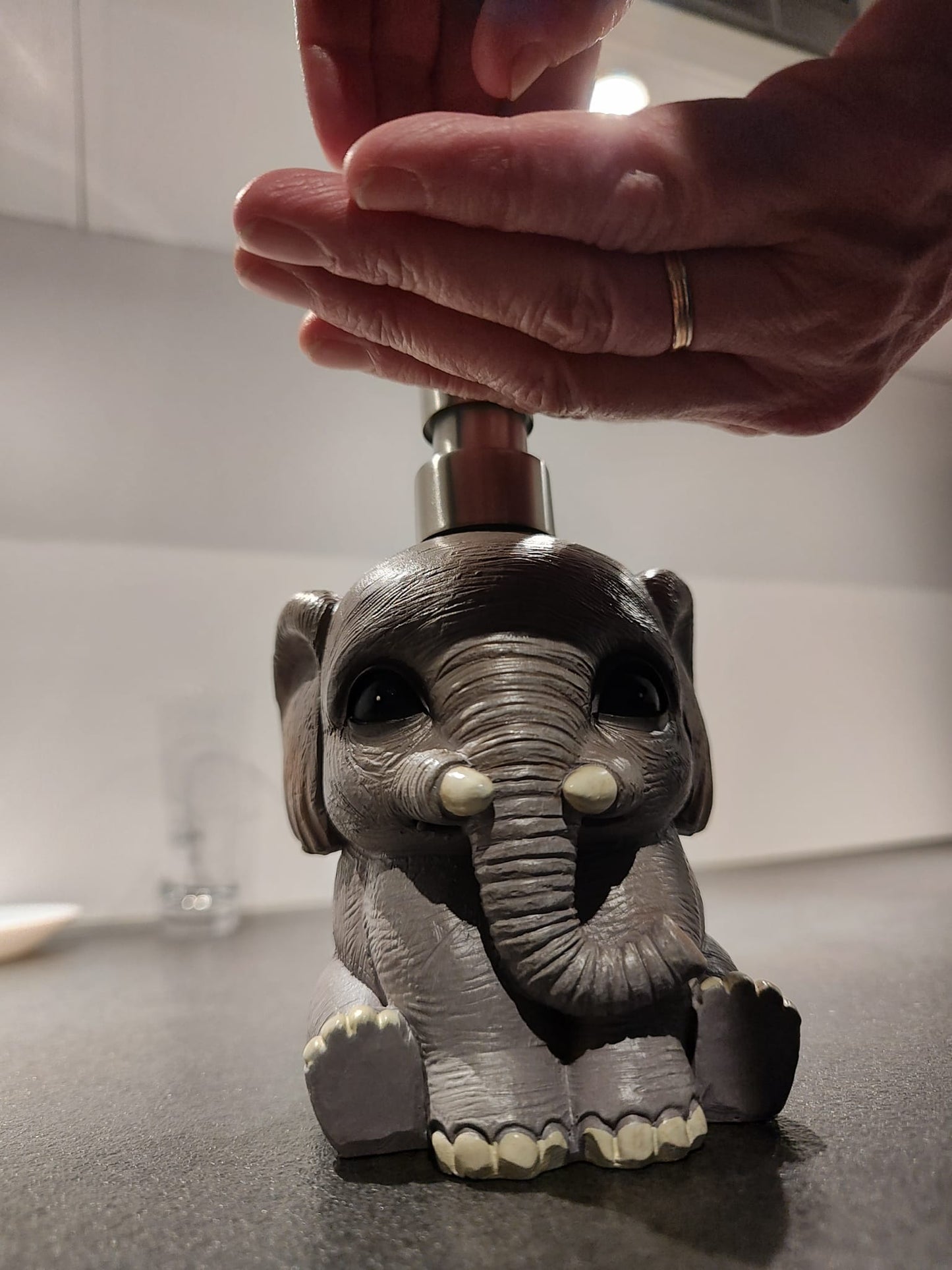 Olifantje Zeepdispenser - Super schattig - Cadeau topper
